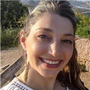 Doctorante et enseignante de Français Langue Étrangère donne cours de français - débutants et avancés